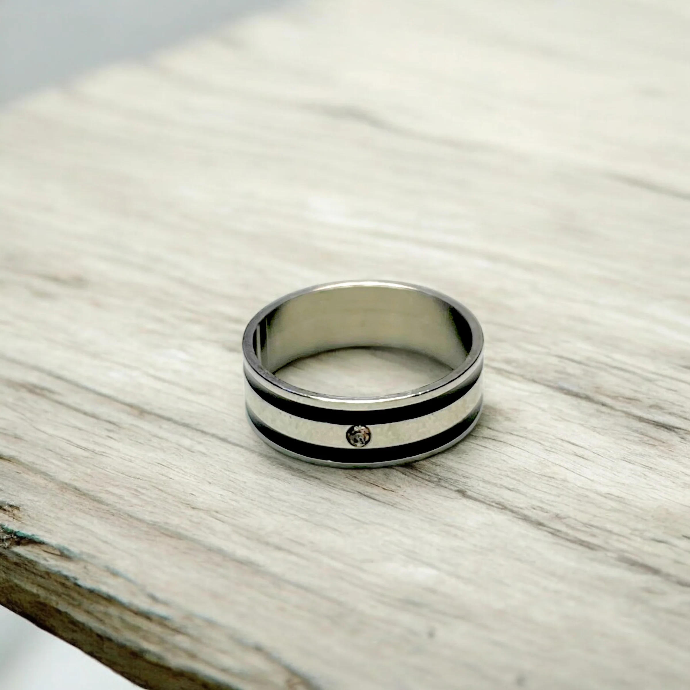 black and silver stone ring - Image 2