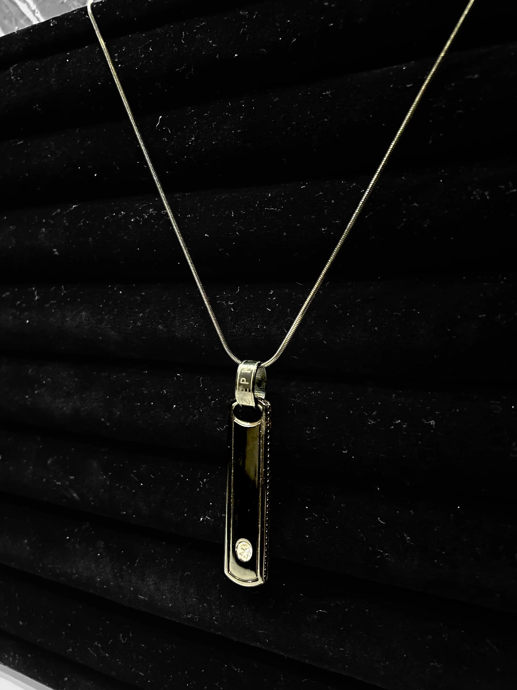 dark midnight pendant - Image 3