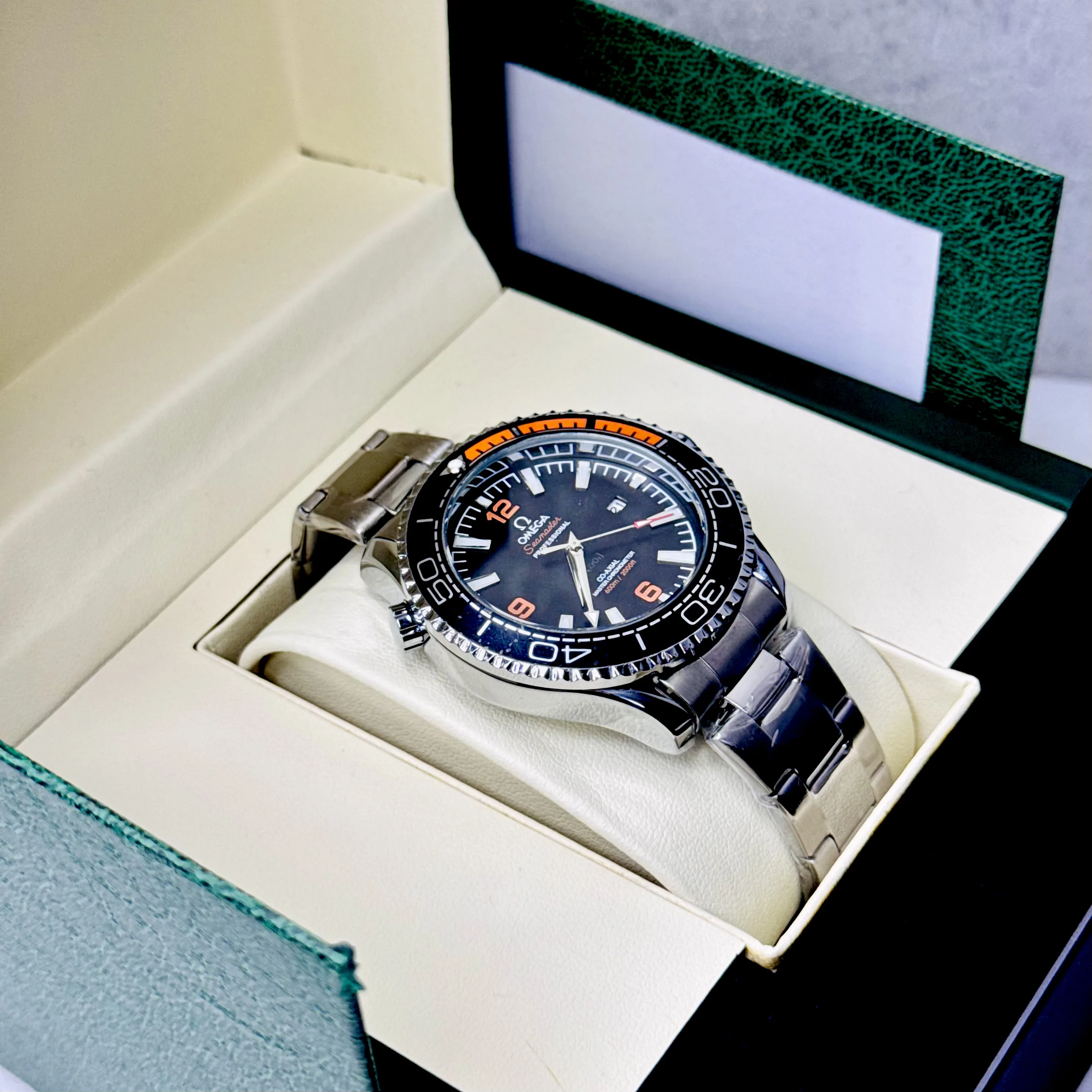 ZEFIRO T-10 O: Premium Deep-Sea Diver Series - Image 5