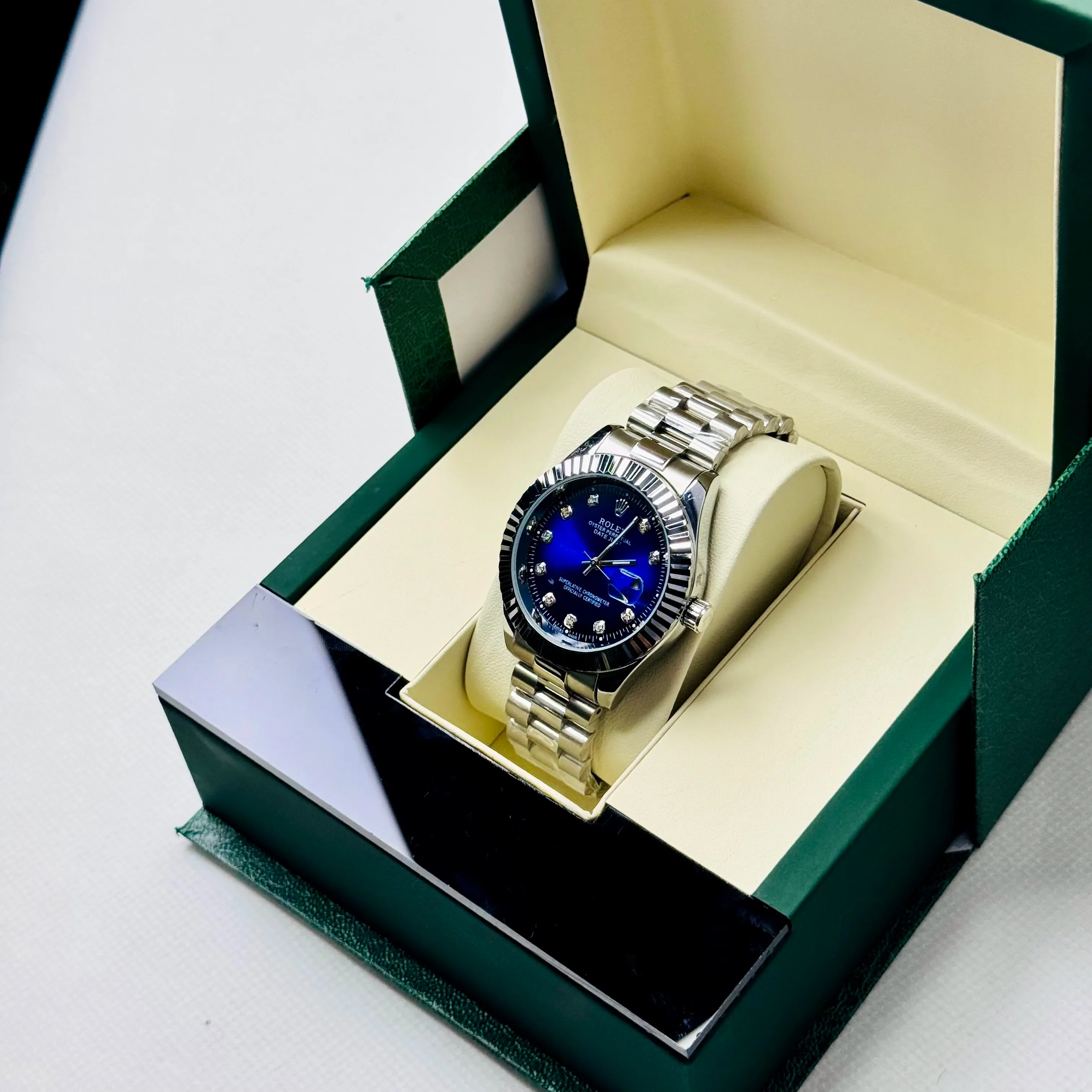 ZEFIRO T-17 RLX DATE-JUST: Premium Integrated Geometric Series - Image 3